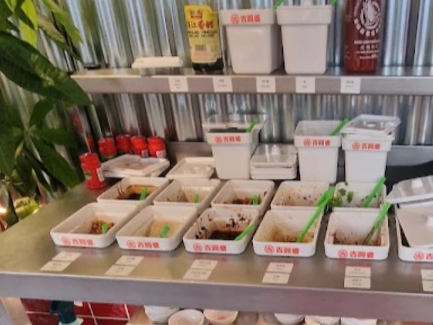 La barra de salsas